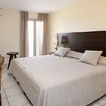Golden Hotel