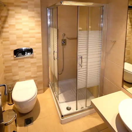 Golden Hotell