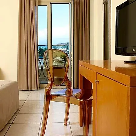 Golden Hotell
