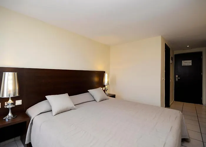 Golden Готель Херсонісос