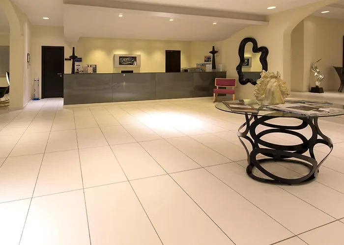 Готель Golden 4*